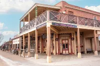 China Mary Inn: "Doc Holliday Suite" Charming 2-bedroom in heart of Tombstone