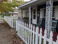 Roomy two bedroom cottage in Grand Marais, Michigan, on the Lake Superior shore. - 3-Star