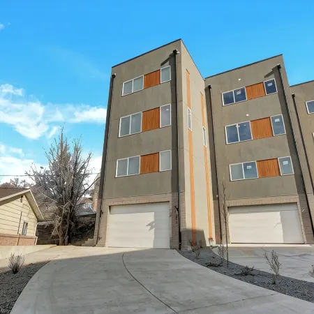 3 en-Suite Bedrooms + Office + Movie Lounge