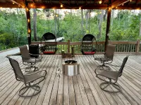 Secluded cabin on the water with jetski, hottub & kayak! Pets OK & early checkin - 4-نجوم