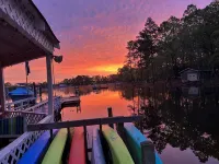 Lake Access House. - 3-Star