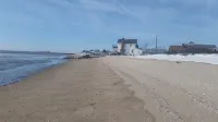 愜意夏日，步行可達海灘，短程車程可達奧特萊斯的度假屋