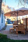 3 bedroom 2 bath private house,walkable to restaurants, shops, and breweries.