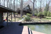 Rustic Log Cabin with amazing view of Lake Gaston! - 3-Star