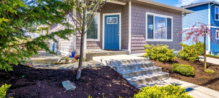 Cute Cottage, Close to Everything Anacortes Has to Offer. Discounts Available Hotels in Anacortes
