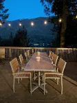“The Lookout Lodge” Lake Sutherland house with private hot tub - 4-Star