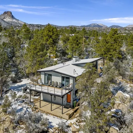 Mid Century Modern Home in the Boulders. Amazing Views. 1 Mile from Downtown.