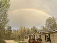Northwoods getaway - minutes from beach, fishing & trails!