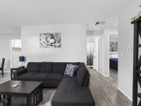 Remodeled 3 bedroom/ 2 story with AC Hotels in Olympia