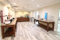 햄프턴 인 & 스위트 팜 코스트
