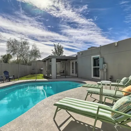 Boho-off-Broadway, fun and chic family home!