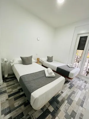 Hostal Noche y Dia - Pensions