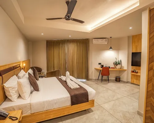 Aura Inn & Suites Hotels in Mysore