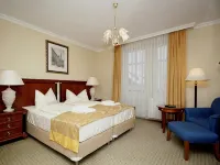 Hotel Villa Huber Отели в г. 