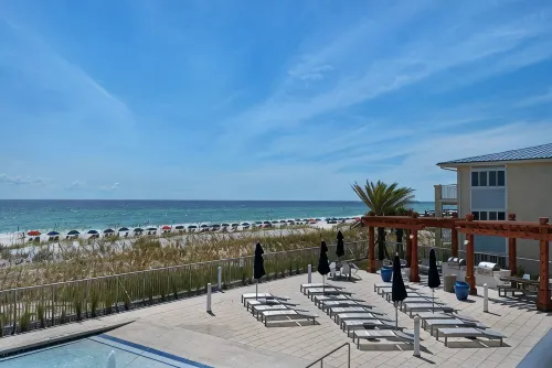 Brand New Luxury, 4 Bedroom/3 Bath, GULF FRONT Condo - Kitchens