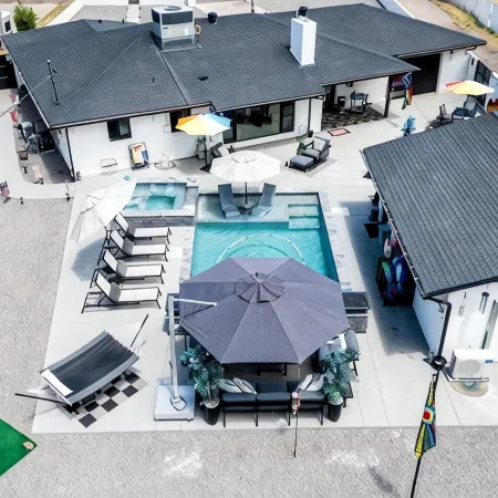 Gay owned fully renovated casita relaxation. Private and clothing optional.