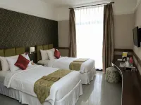 Amarelo Hotel Solo Hotels in Surakarta