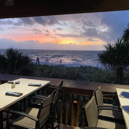 GEM! 3 BR BEACH HOUSE w/ HEATED POOL, short ride to the beach!