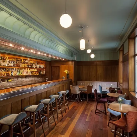 Hotel DeBrett Отели рядом с достопримечательностью «Норт Хед»