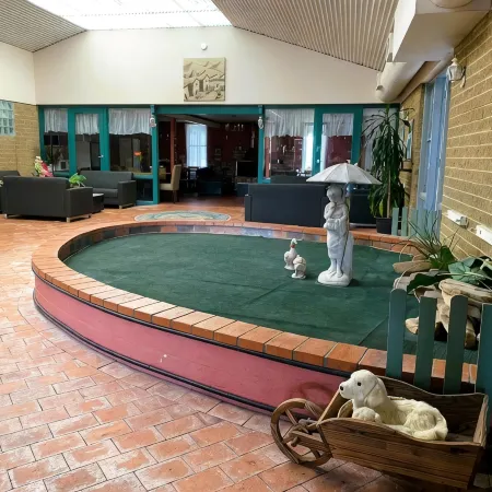 Hunter Valley Travellers Rest Motel Отели в г. Сеснок