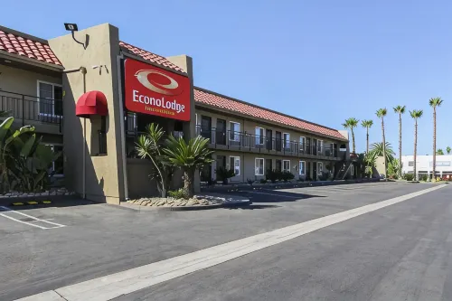 Howard Johnson Escondido CA