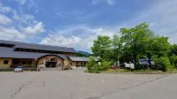 Jonnobi Onsen Takayanagi Jonnobi Mura - موقف سيارات