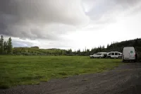 Guesthouse Svartiskógur Egilsstaðir - parking