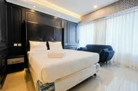 Fabulous Studio Grand Kamala Lagoon Apartment by Travelio - Rooftop Pools