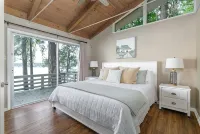 Round Rock Lodge - Retreat Nestled Among The Trees With Stunning Lake Views