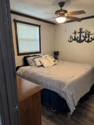 The Lakeview Cabin - Homestays