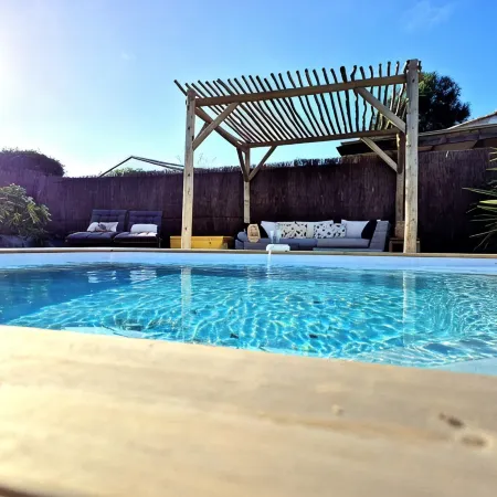 Charming villa - Swimming pool - Spa - Pond