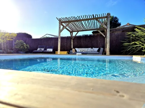 Charming villa - Swimming pool - Spa - Pond