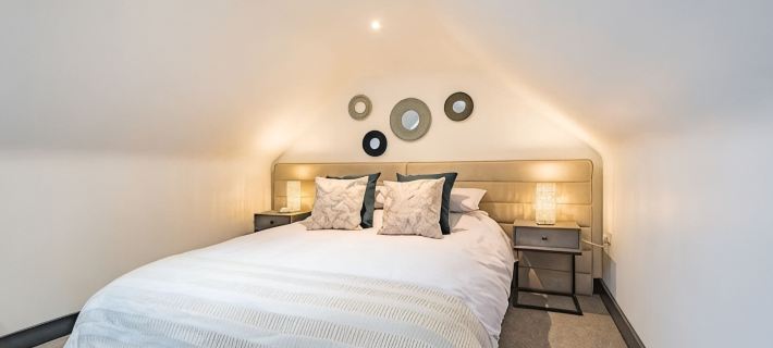 Little Seven Oaks is a one bedroom country retreat set in an ancient woodland. Hotels in Maidstone