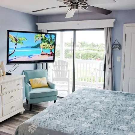 3 Bedroom 2BA Condo Indoor Outdoor Pool Ocean Front Pebble Beach