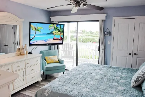 3 Bedroom 2BA Condo Indoor Outdoor Pool Ocean Front Pebble Beach