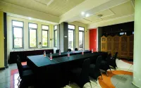 Tripletree Novon Family Hotel