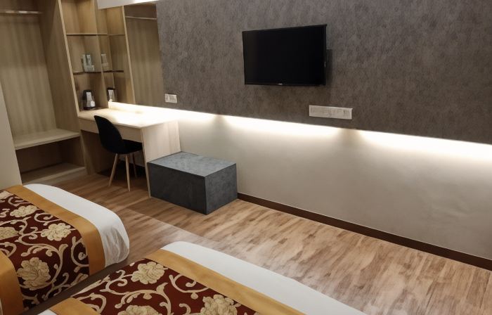 M Global Hotel