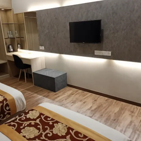 M Global Hotel