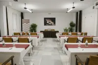 Hotel San Pablo Sevilla - Bãi đậu xe