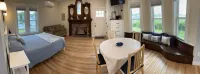 Studio, York Manor, Short Sand Beach - Boutique