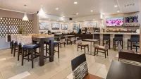 Best Western Plus Kansas City Airport-KCI East - Hot Tub