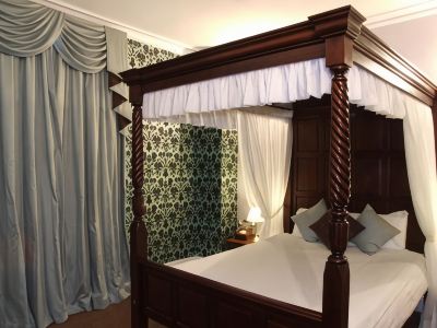 Ely House Hotel