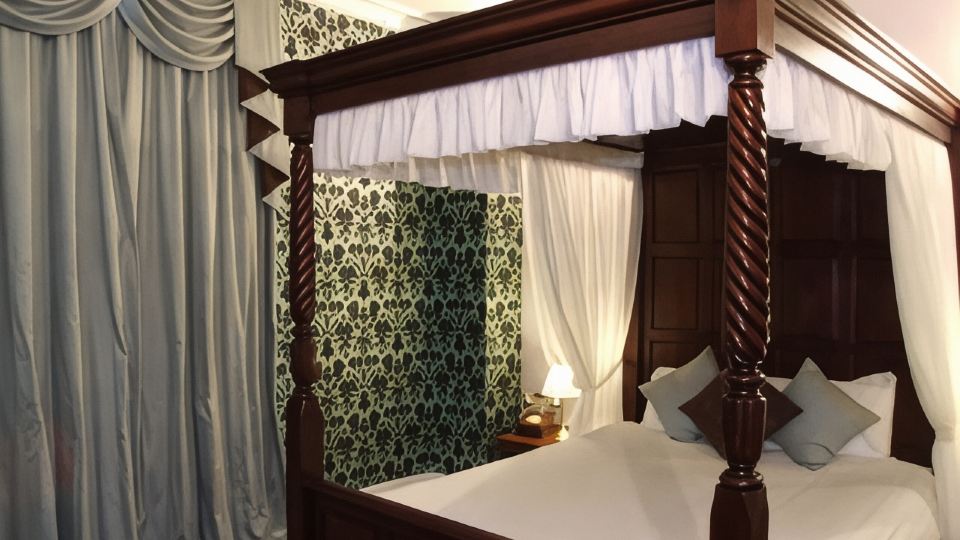 Ely House Hotel