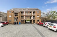 Central Apartment 3B - parking