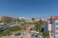 Espaçoso Apartamento Central 6 Minutos a pé da Praia - 2-Star