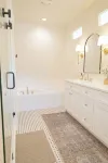 National Park Launching Pad  - 3 beds 2.5 baths - Tesla Charger - balcony