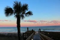 Beautiful Oceanfront Topsail Dunes Condo Steps From The Beach. - 2-Star
