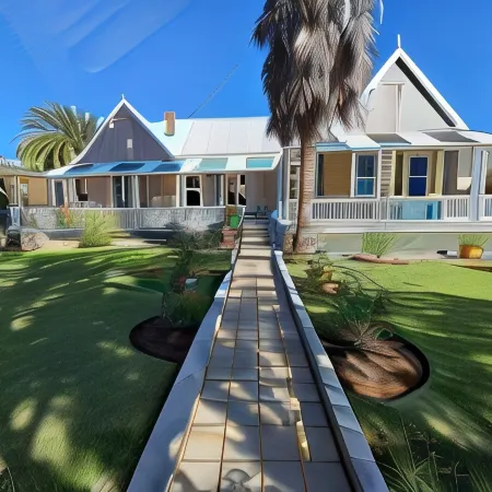 HouseMartin Lodge & Self Catering