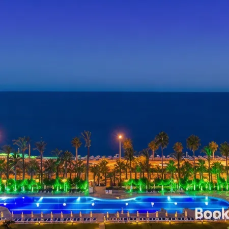 Porto Bello Hotel Resort & Spa