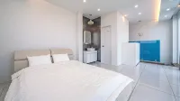 Pohang Seoin Pool Villa - Pensionaatit